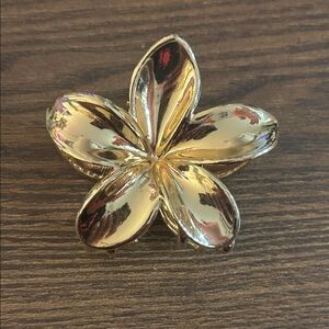 Gold Floral Metal Hair Claw Clip